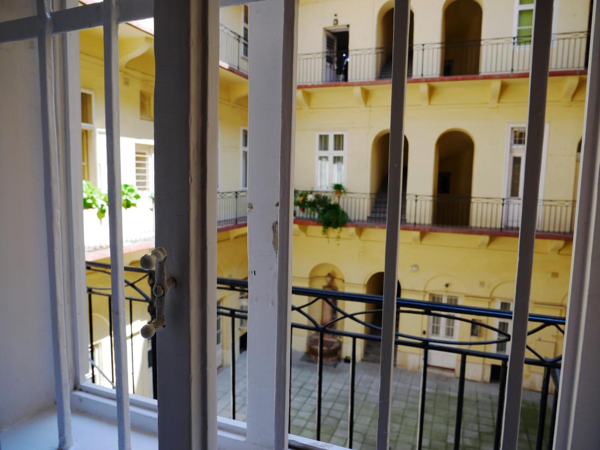 Dorotea - Cosy Home In The Heart Of Βουδαπέστη Εξωτερικό φωτογραφία